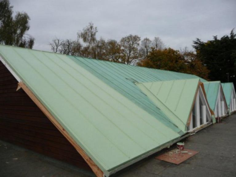 Guaranteeing the roof for 20 years