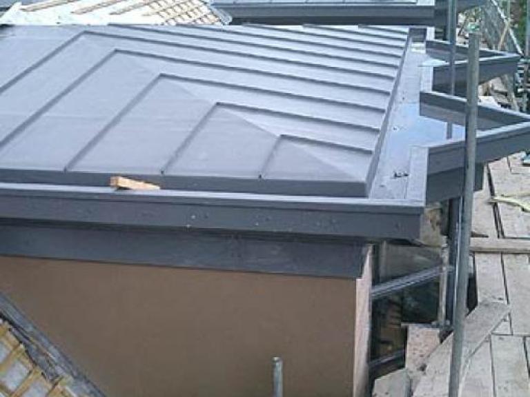 Oxfordshire lead alternative roof on new build project